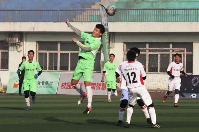 约克质疑卡里克为何不让健康的谢什科首发